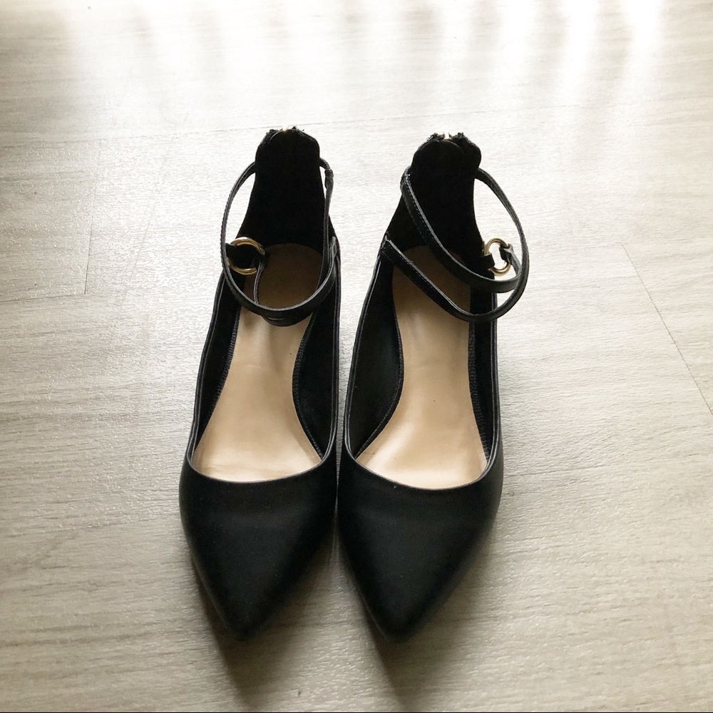 Women’s Black Apt. 9 Pointed Toe Flat